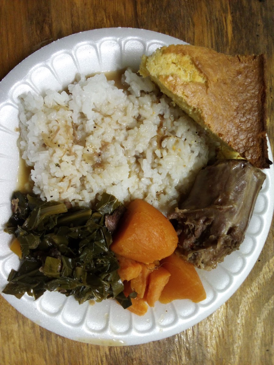 Martin's Military Sports And Grill